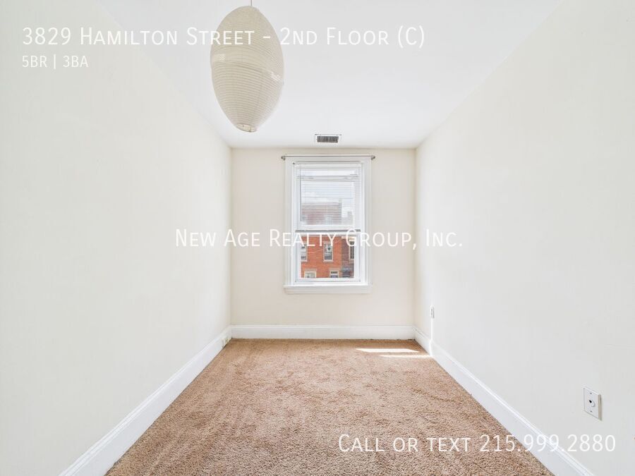 Building Photo - 3829 Hamilton St