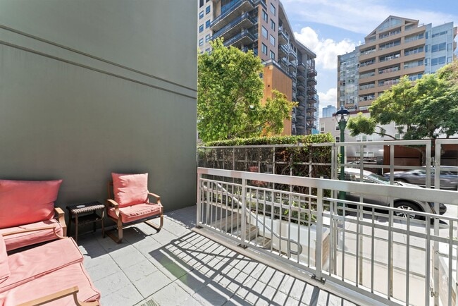 Building Photo - San Diego- Downtown- La Vita – Little Italy Condo- Split Level Style Move-In Special