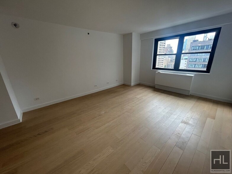 Building Photo - East 39th Street