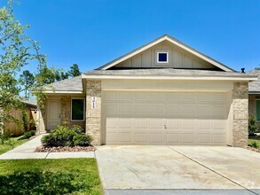 Building Photo - 3015 Mallorca Dr