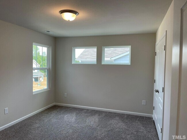 Building Photo - 312 Joneshaven Dr