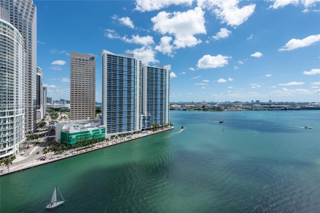 Building Photo - 901 Brickell Key Blvd