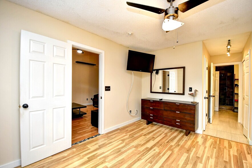 Building Photo - 1038 Portico Loop