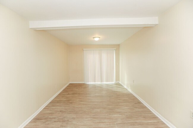 Building Photo - 1465 Kempsville Rd