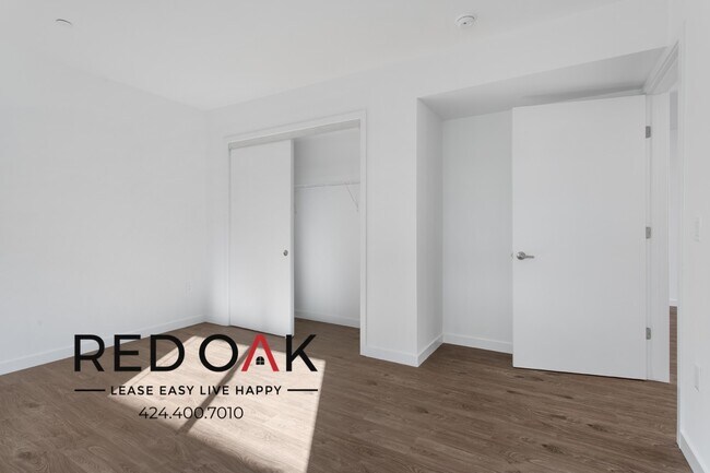 Building Photo - 1011-1013 Everett St