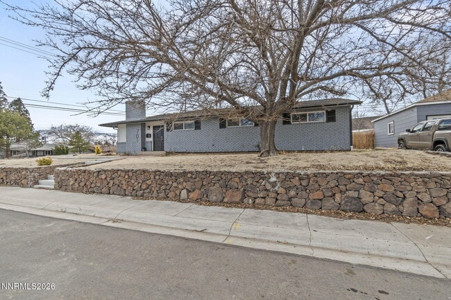 Building Photo - 701 Bowman Dr