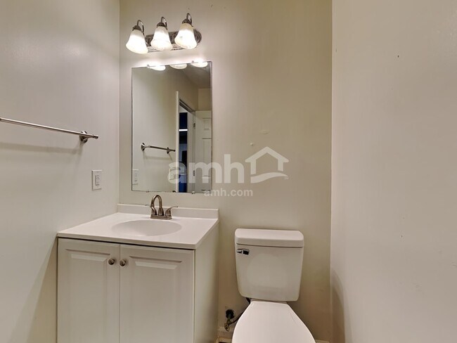 Building Photo - 223 Eagle Ridge Rd