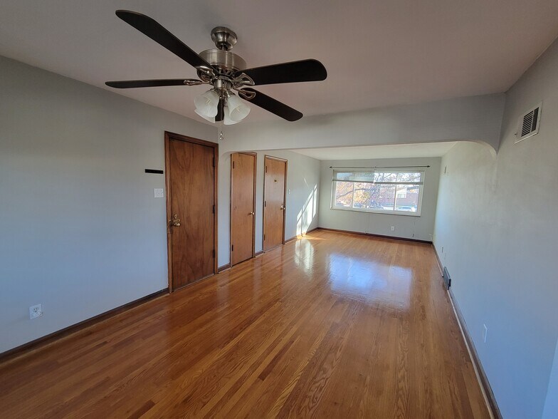 Building Photo - 5849 Eichelberger St