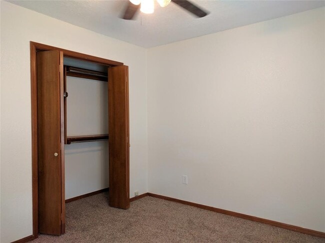 Building Photo - 2119 Teresa Dr