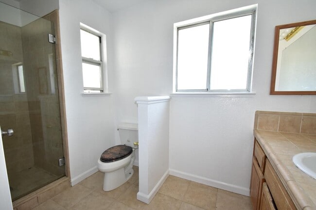 Building Photo - 5469 Giuffrida Ct