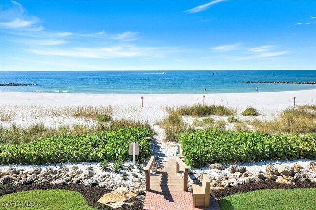 Building Photo - 2211 Gulf Shore Blvd N