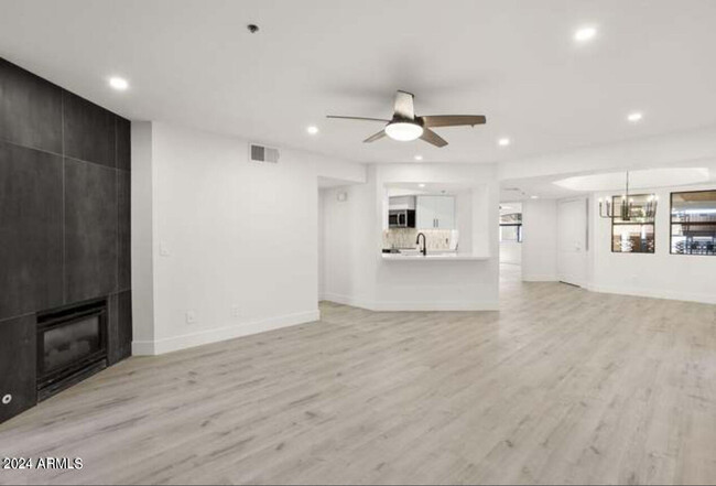 Building Photo - 5104 N 32nd St