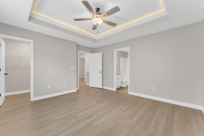Building Photo - Modern 3-Bedroom Home with Granite Counter...