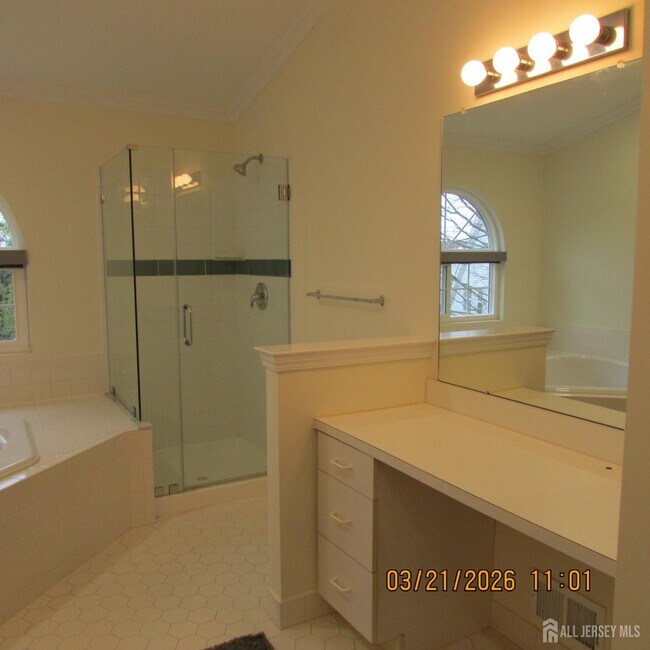 Building Photo - 29 Tall Oaks Ct