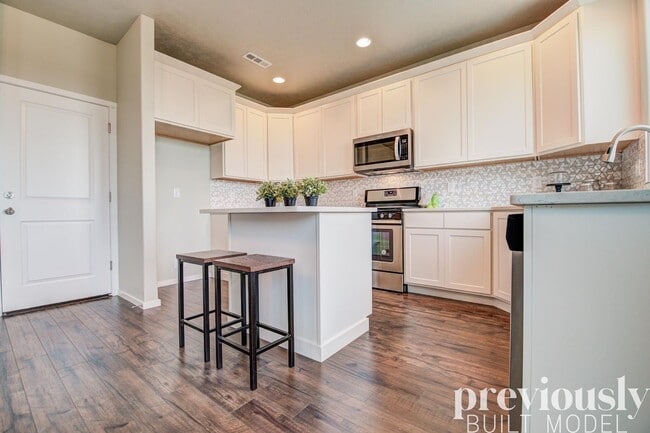 Building Photo - Stunning 3 Bed, 2.5 Bath Home in Spokane Valley! *HOLIDAY SPECIAL: $500 OFF!*