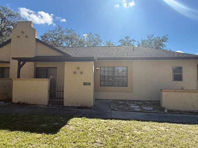 Primary Photo - Updated 2-Bedroom Apartment in Quiet Ocala...