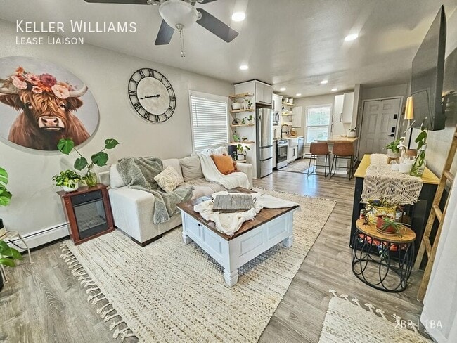 Building Photo - 4205 N Carefree Cir