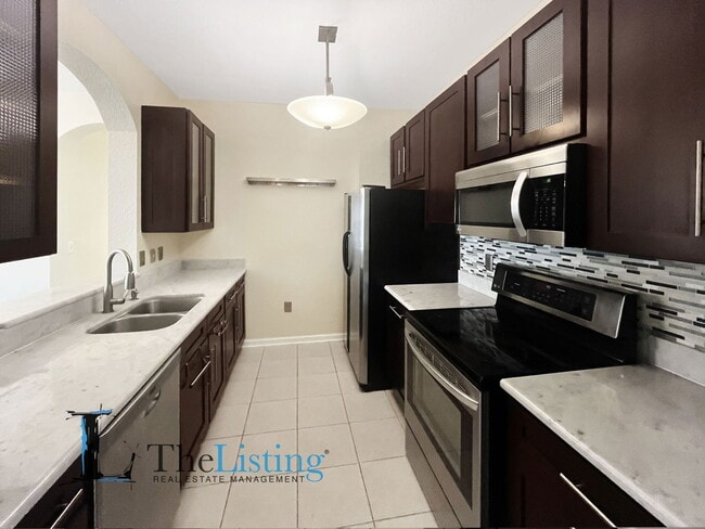 Building Photo - 8630 Buccilli Dr