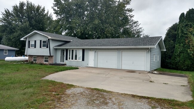 Building Photo - 5101 Highway S74 S