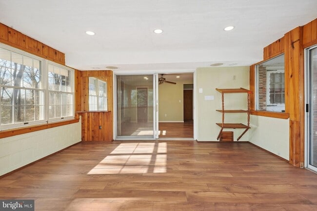 Building Photo - 10624 Marbury Rd