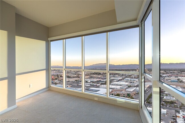 Building Photo - 4575 Dean Martin Dr