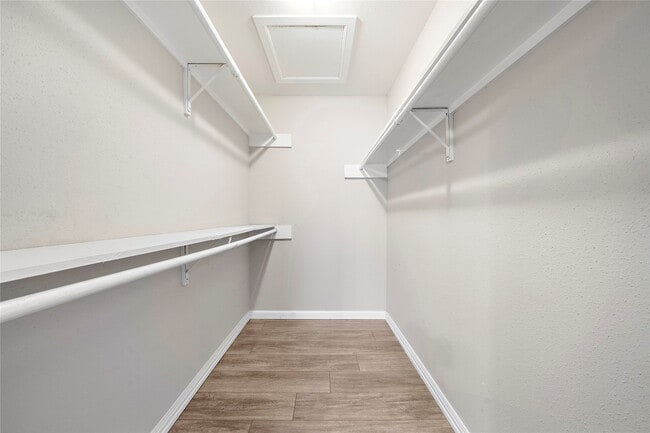 Building Photo - 2750 Holly Hall St