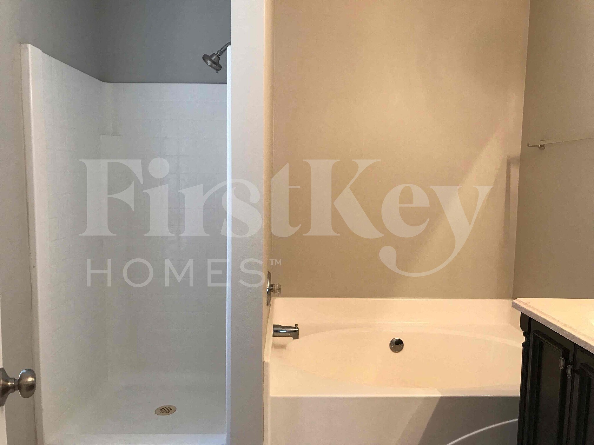 Building Photo - 1609 Whiting St SE