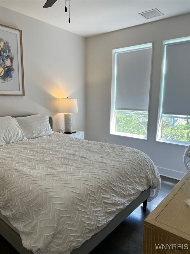 Building Photo - 1020 Elmwood Ave