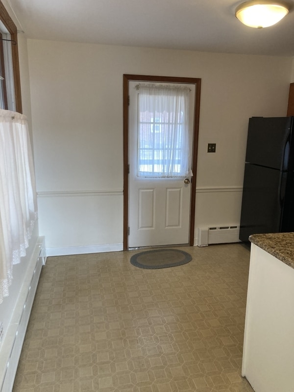 Building Photo - 705 Fallon Ave