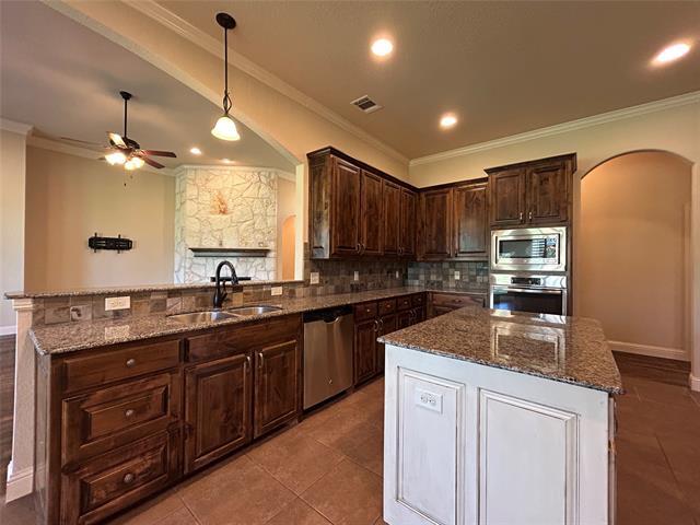 Building Photo - 321 Antler Ridge Dr