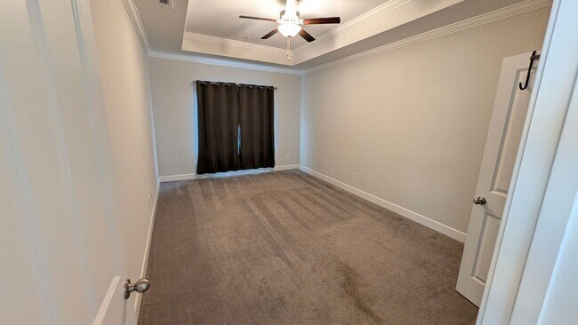Building Photo - 531 Farmstead Ln