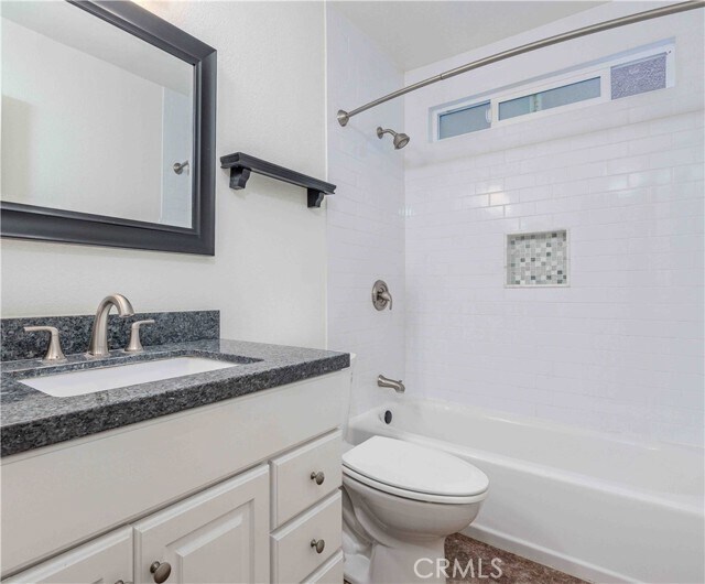 Building Photo - 208 19th St