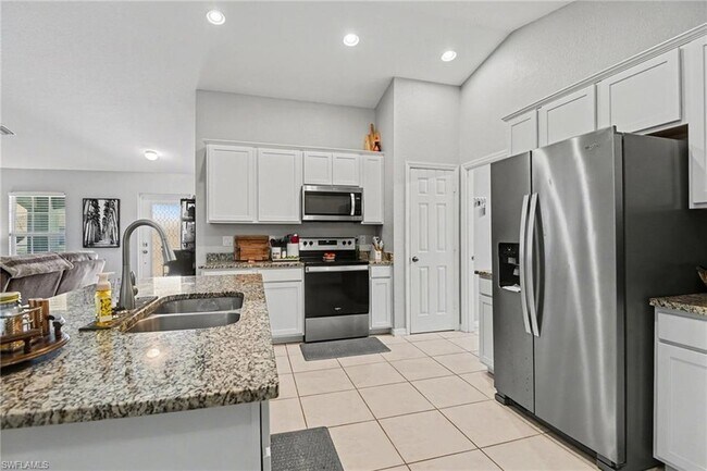 Building Photo - 1109 NW 12th Ln