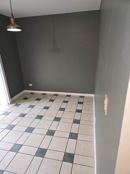 Building Photo - 346 E Rimini Ct