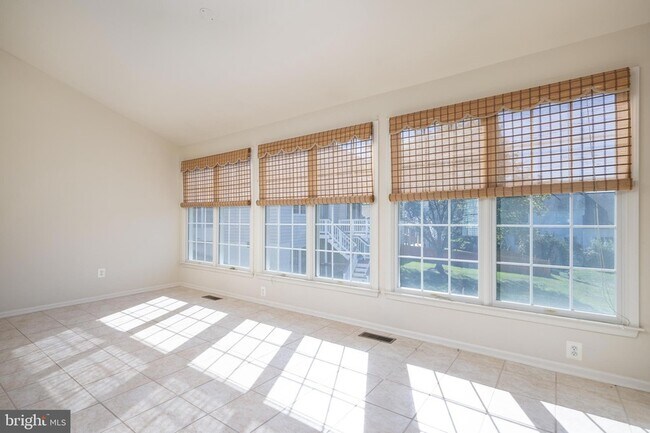 Building Photo - 5634 Annenberg Ct