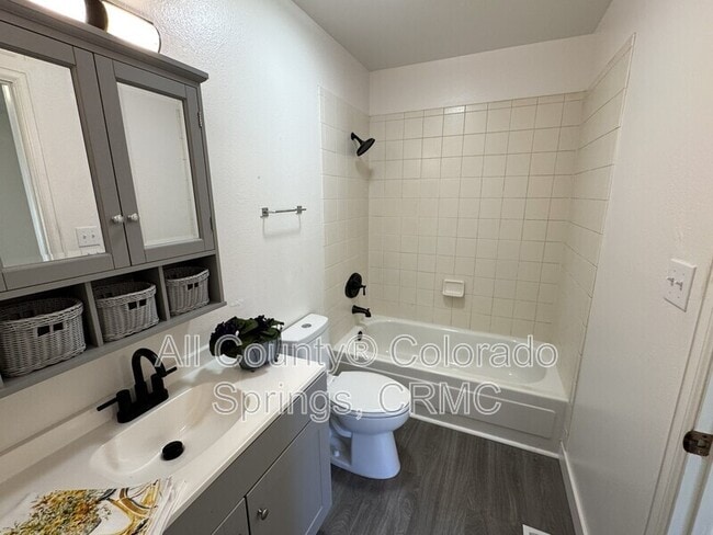 Building Photo - 2713 Hearthwood Ln