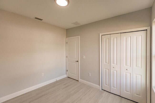 Building Photo - **JAN. 2025 FREE RENT OFFER** BRAND NEW Co...