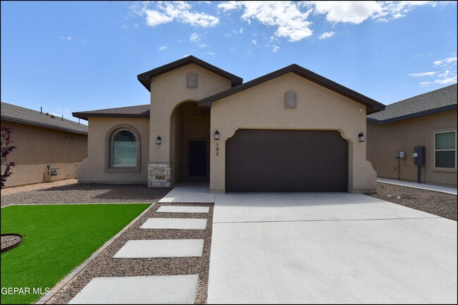 Building Photo - 142 Ruth Trl