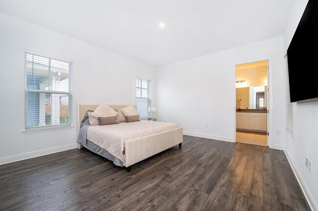 Building Photo - 9750 Neruda St