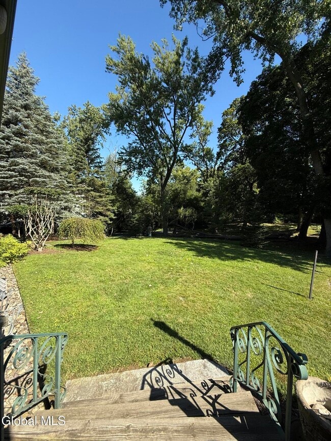 Building Photo - 49 Onderdonk Ave