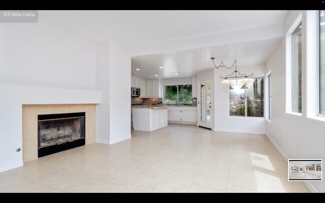 Building Photo - Incredible Rancho Del Oro Home!