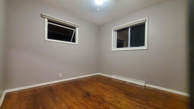 Building Photo - 3929 Larchmont St