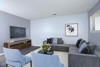 Building Photo - 515 N Dunsworth Ave