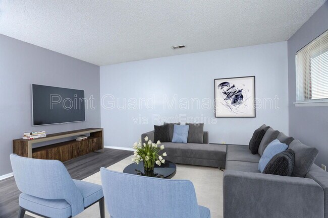Primary Photo - 515 N Dunsworth Ave