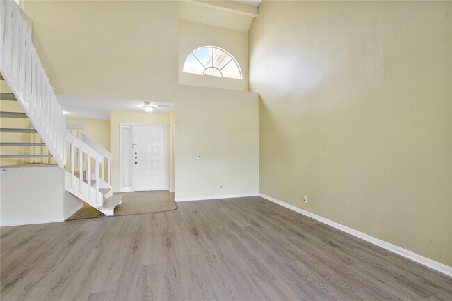 Building Photo - 10856 Cypress Glen Dr