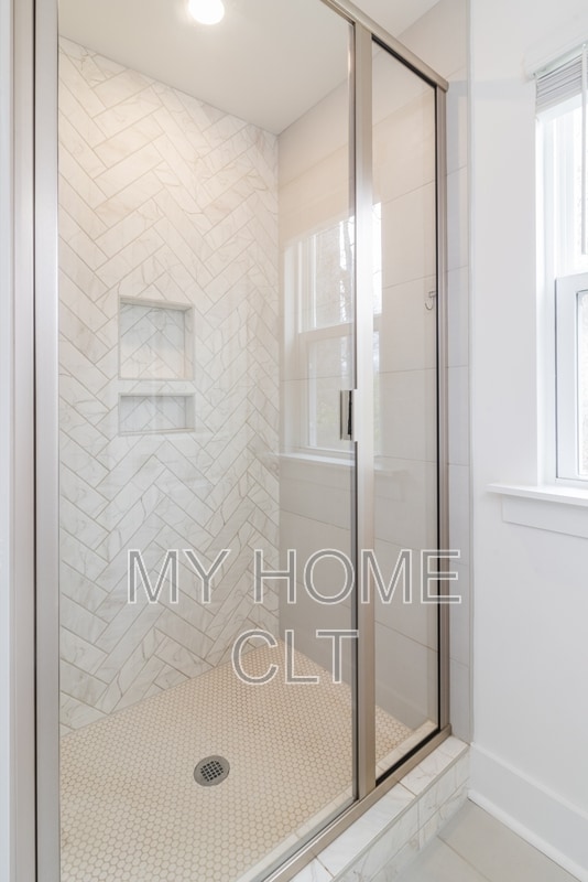 Building Photo - 2617 Dr Carver Rd