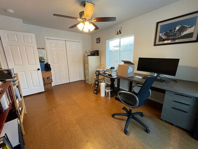 Building Photo - Wonderful Home Near City Park