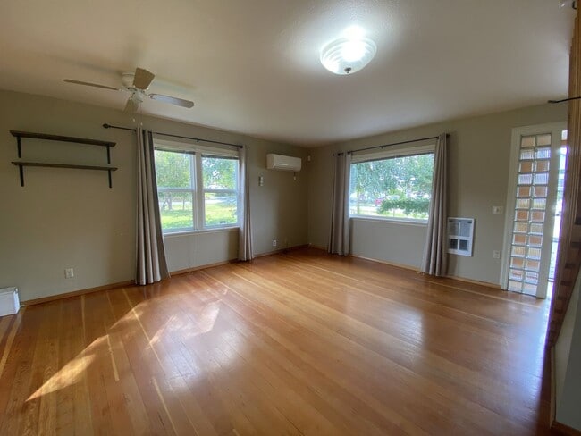 Building Photo - 3-Bedroom Home - Receive $300 off your fir...