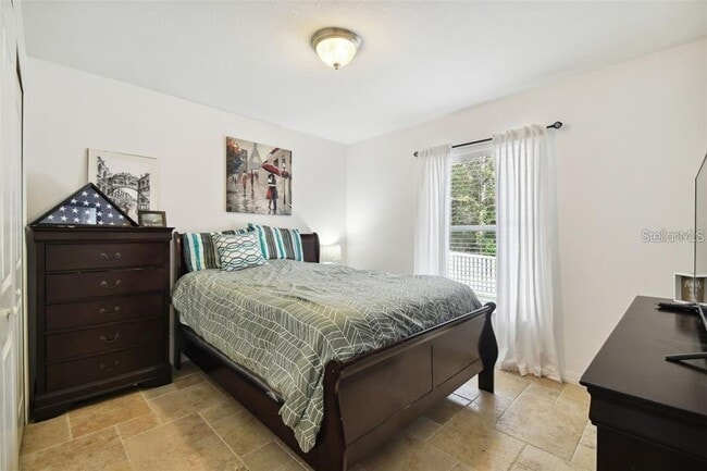 Building Photo - 199 Pine St