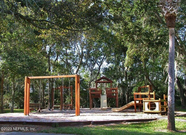 Building Photo - 107 Island Dr